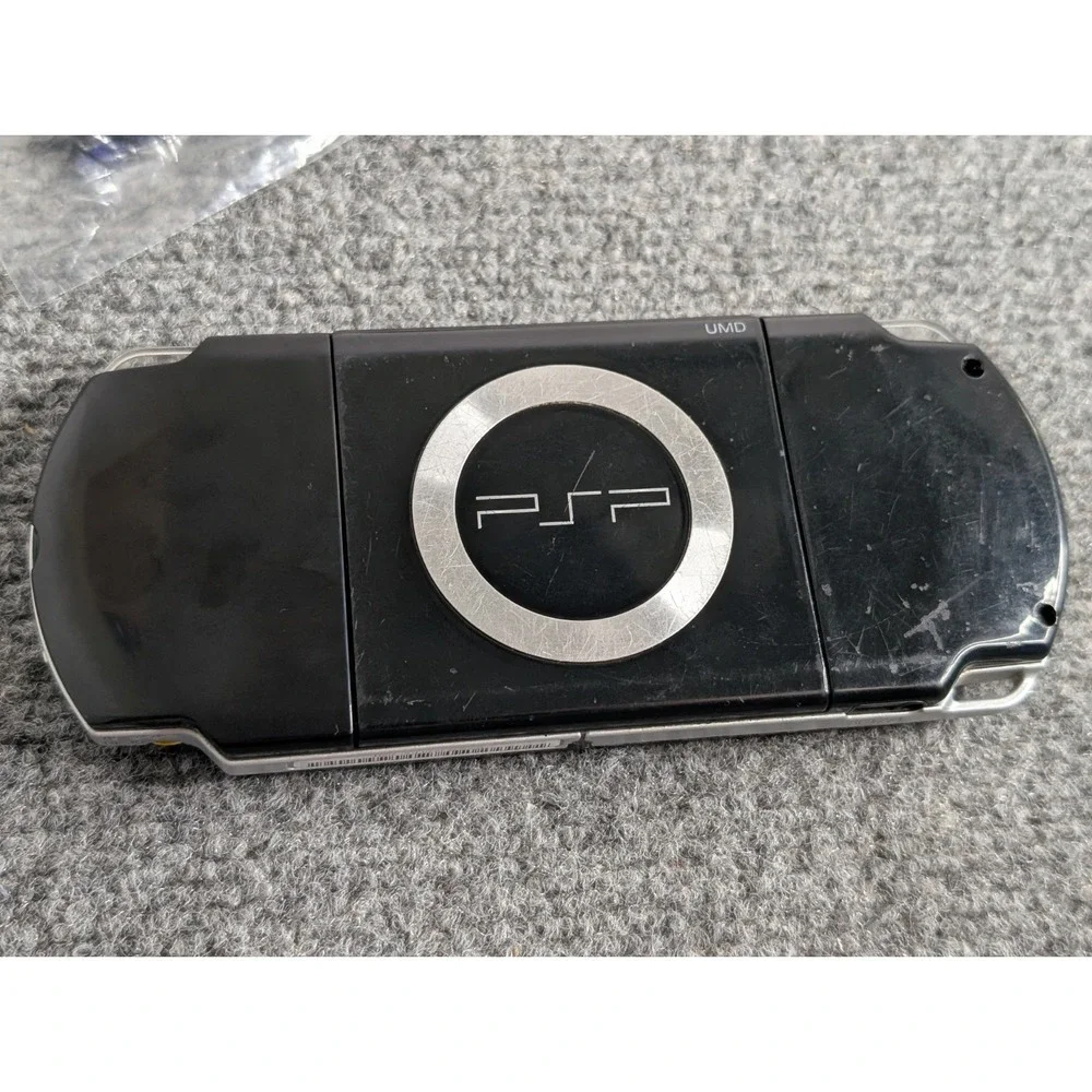 Sony PSP Console Black 2001 Handheld With Charger and‎ Battery Tested & Working